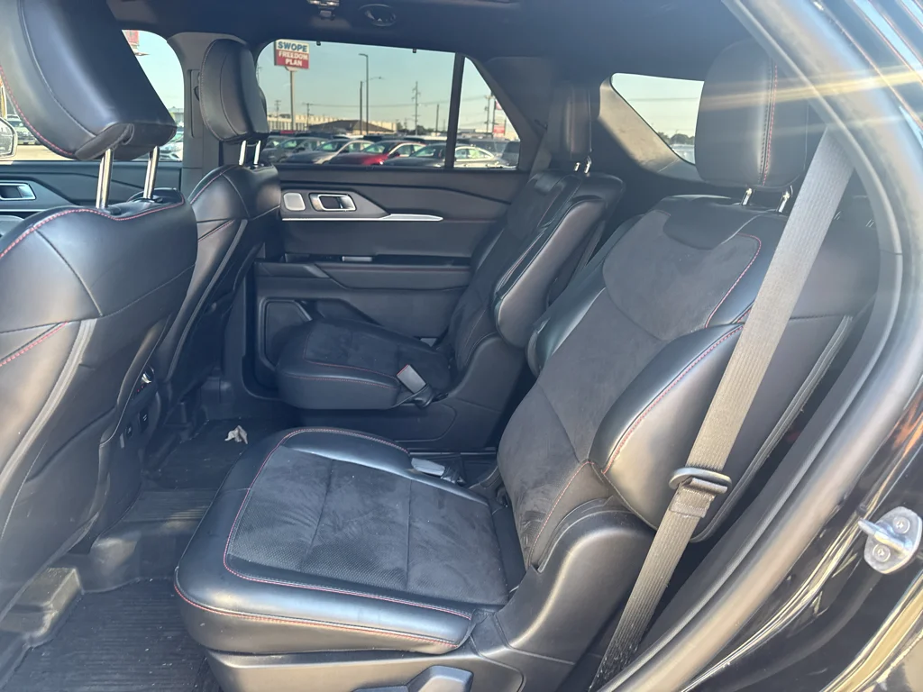 Used 2025 Agate Black Metallic Ford ST image 10