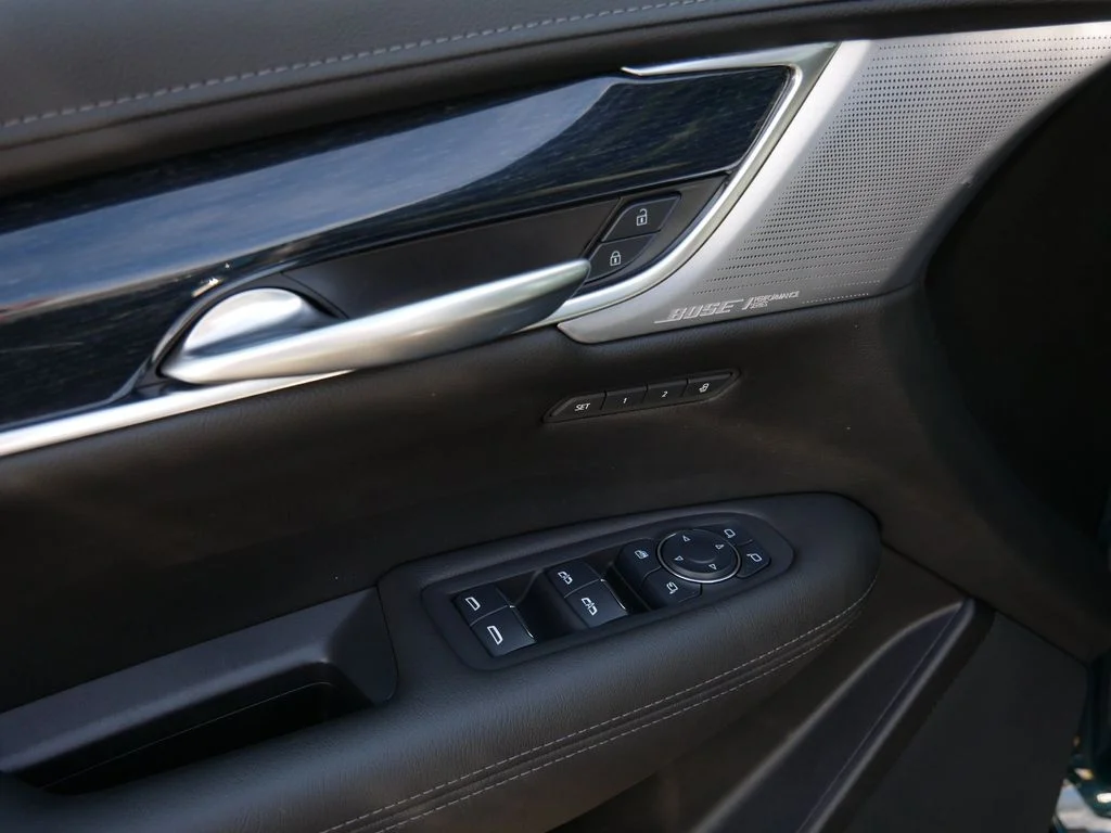 Used 2025 Green Cadillac Premium Luxury image 16