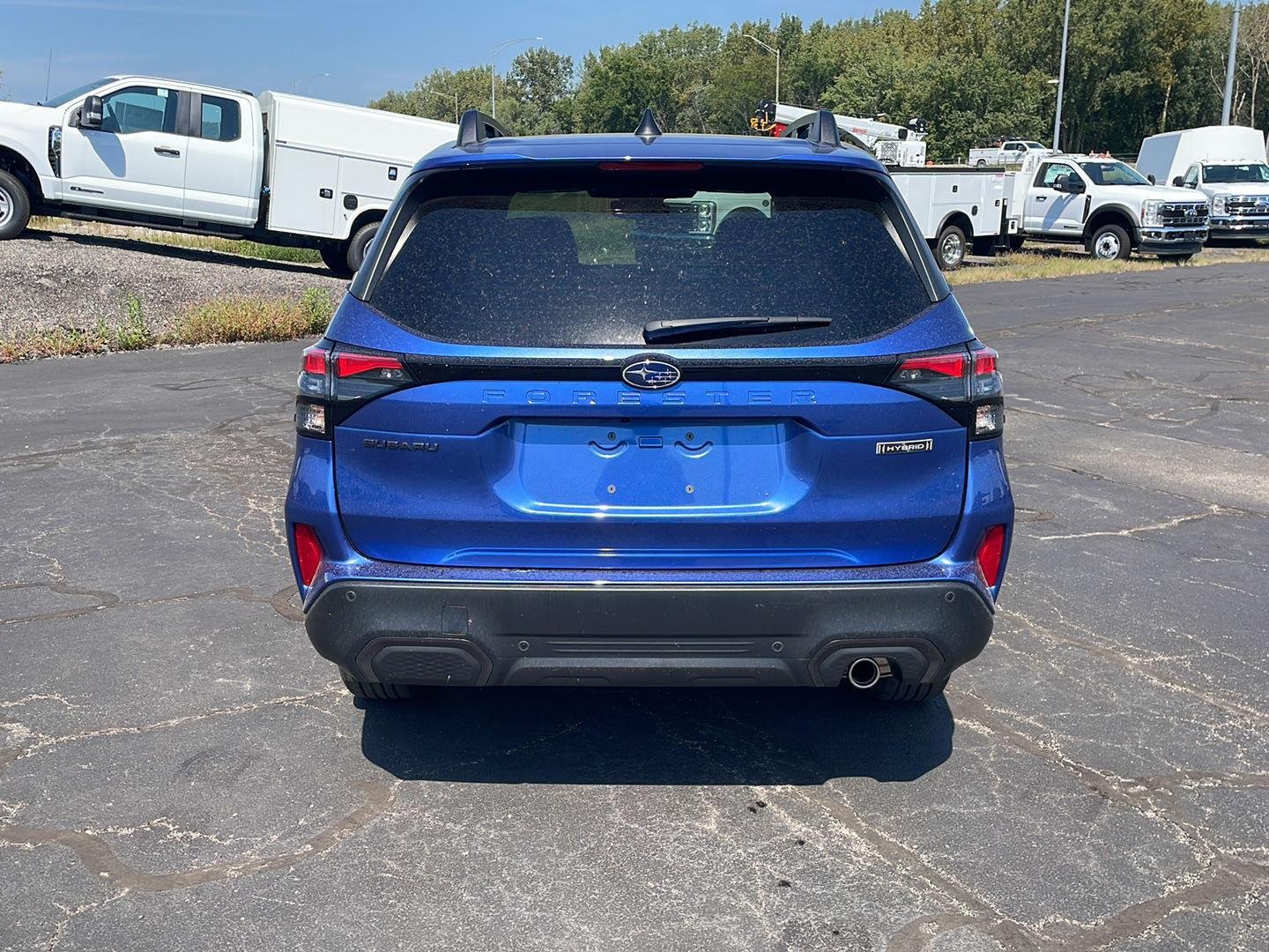 New 2026 DAYBREAK BLUE PEARL Subaru Limited Hybrid image 4