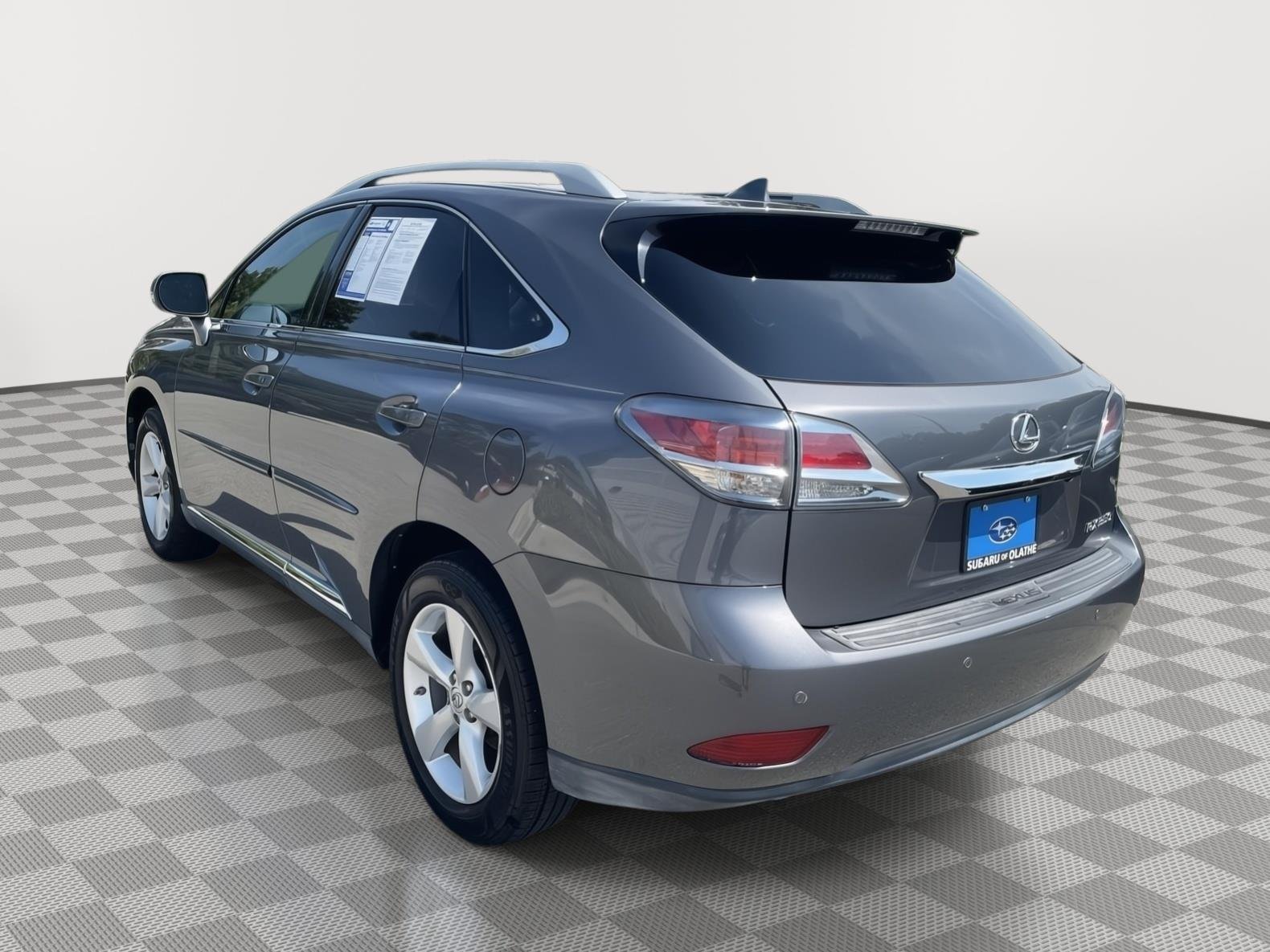 Used 2014 Nebula Gray Pearl Lexus Base image 28