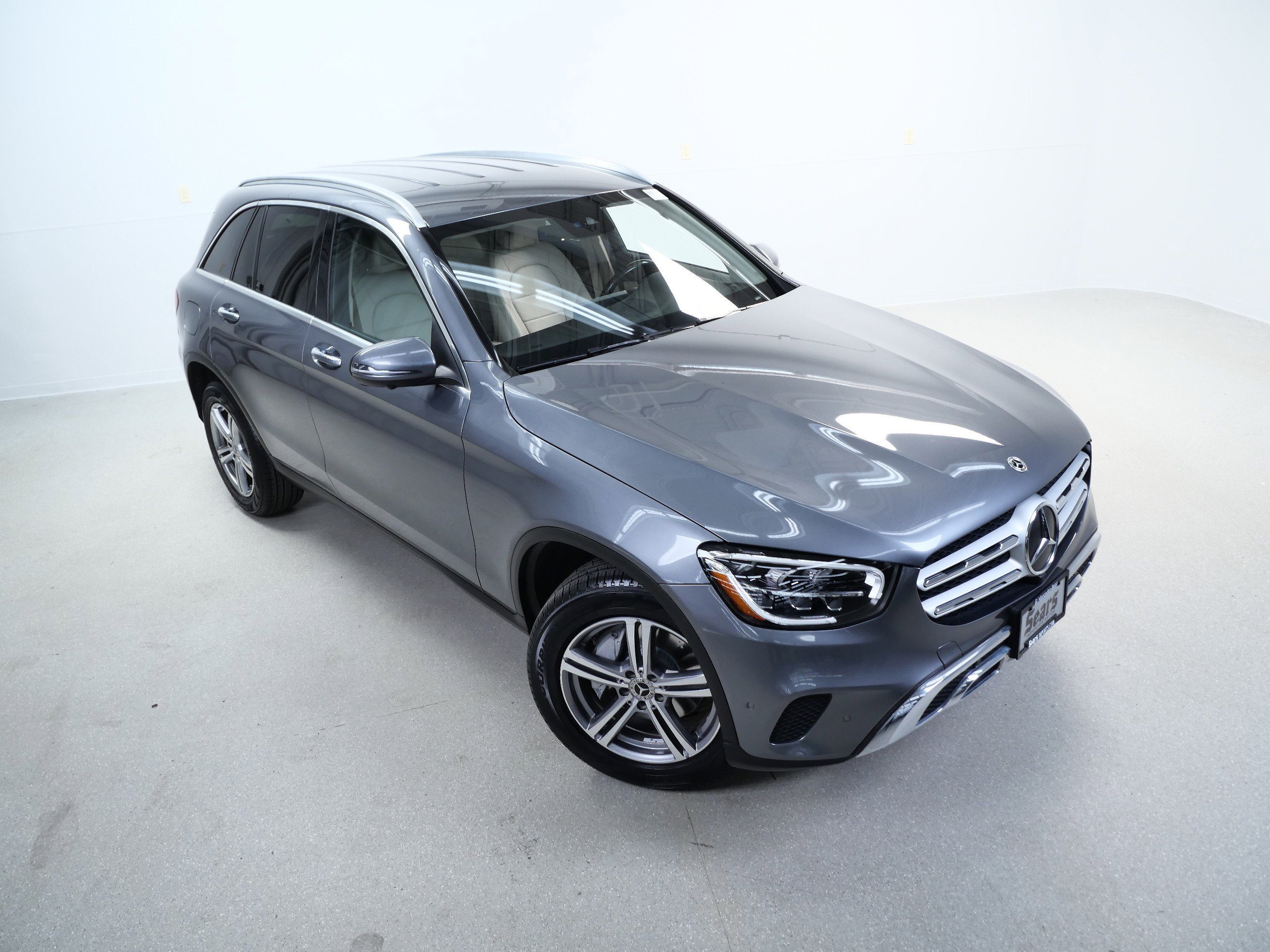 Used 2022 Selenite Grey Metallic Mercedes-Benz GLC 300 image 4