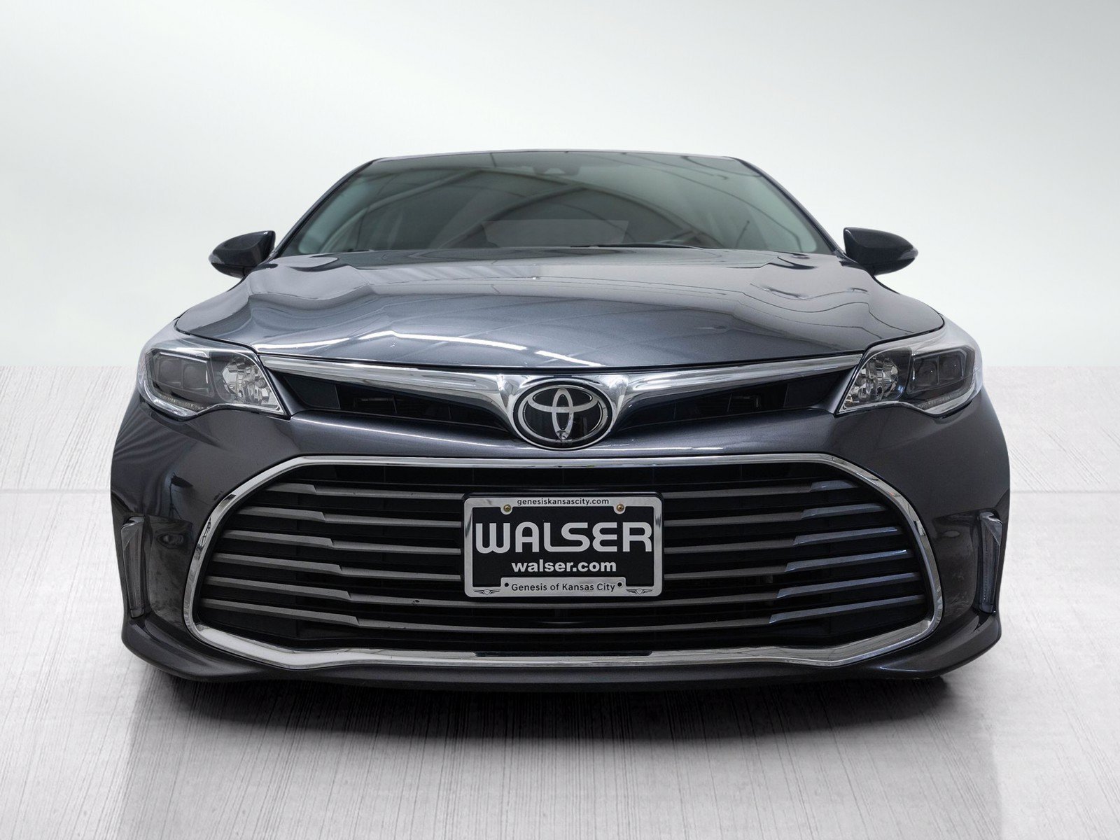 Used 2017 Toyota Avalon Limited with VIN 4T1BK1EB3HU256085 for sale in Kansas City
