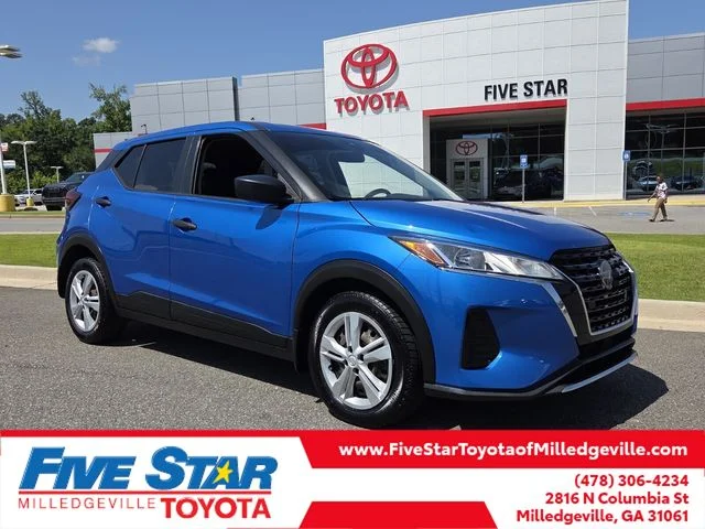 Used 2021 Blue Nissan S image 1