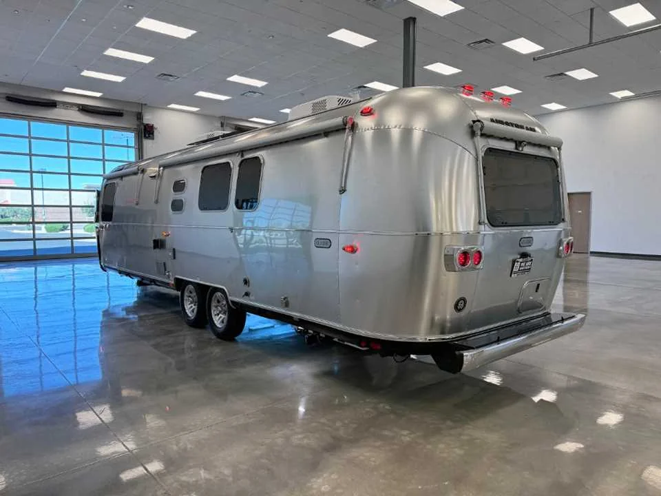 New 2026 SILVER AIRSTREAM  image 3