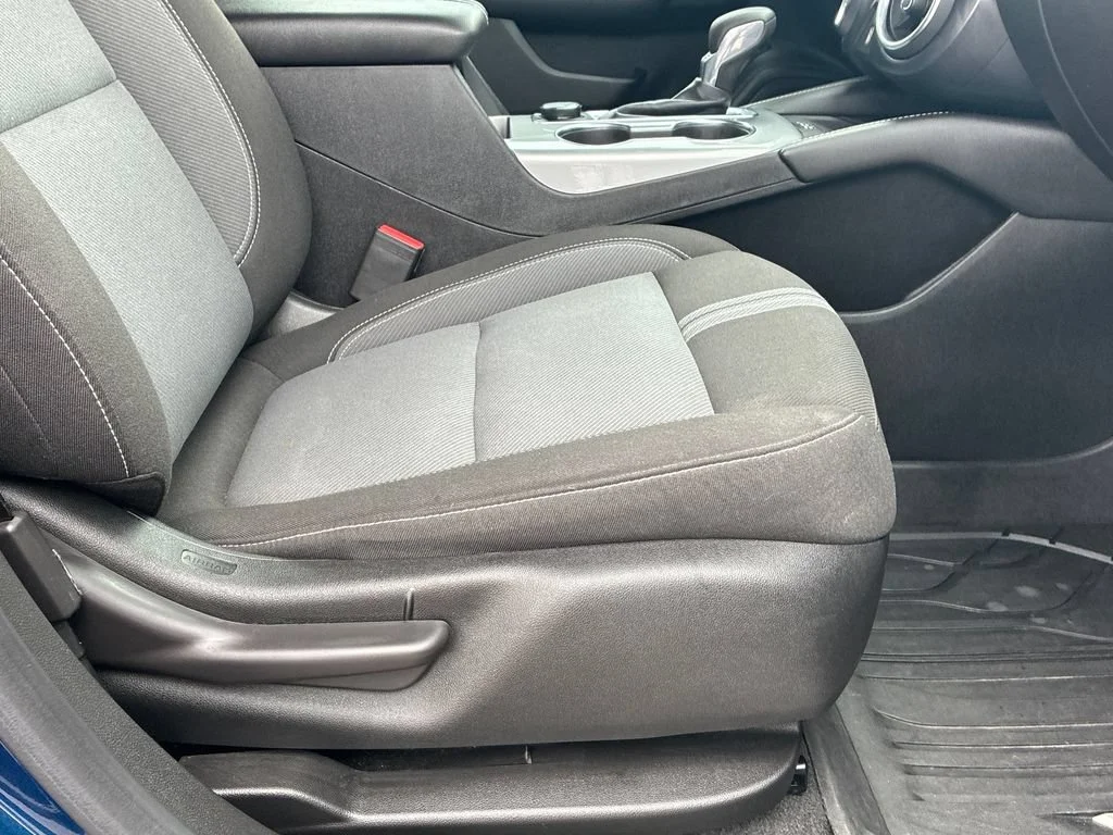 Used 2023 BLUE GLOW METALLIC Chevrolet LT image 30