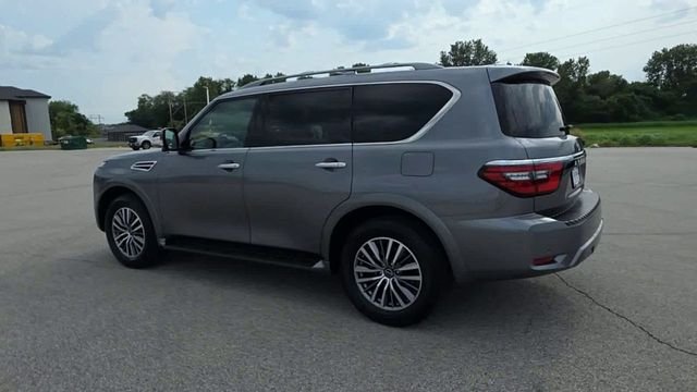 Used 2023 Gun Metallic Nissan SL image 5