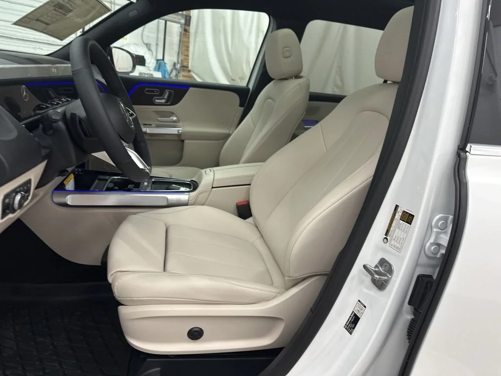 Used 2026 White Mercedes-Benz GLB 250 image 18