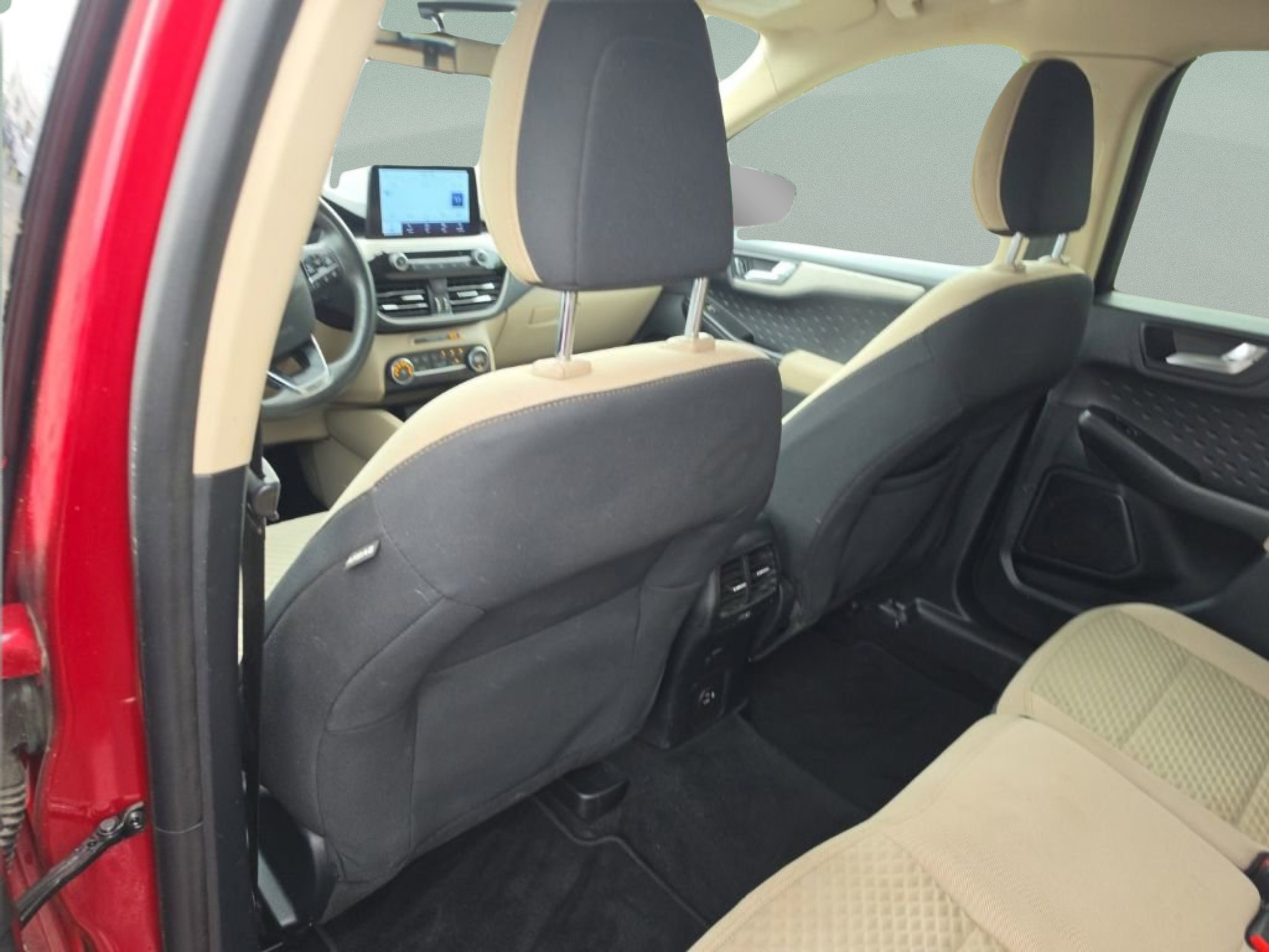 Used 2020 Red Ford SE image 21