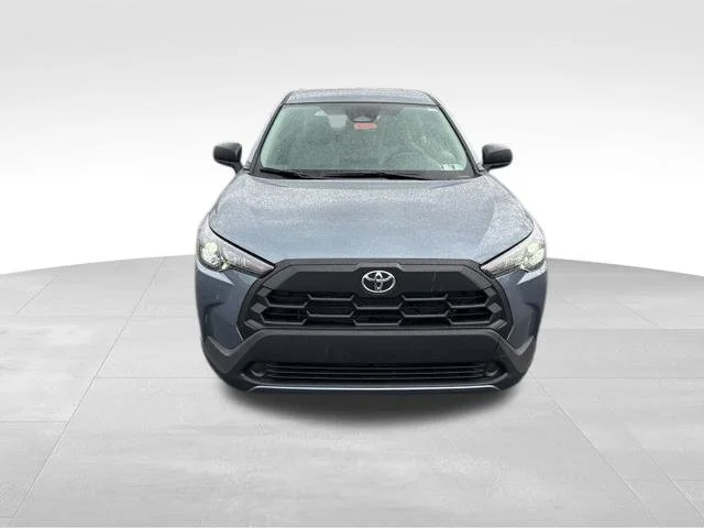 2026 Toyota Corolla Cross L - Photo 9