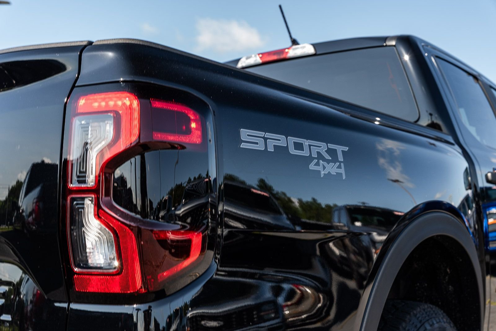 New 2026 Shadow Black Ford XLT image 10