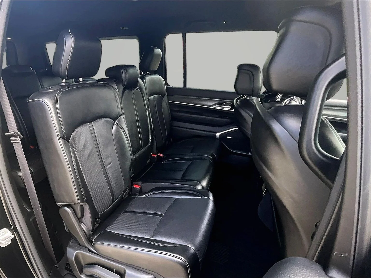 Used 2024 Black Jeep Series II image 26