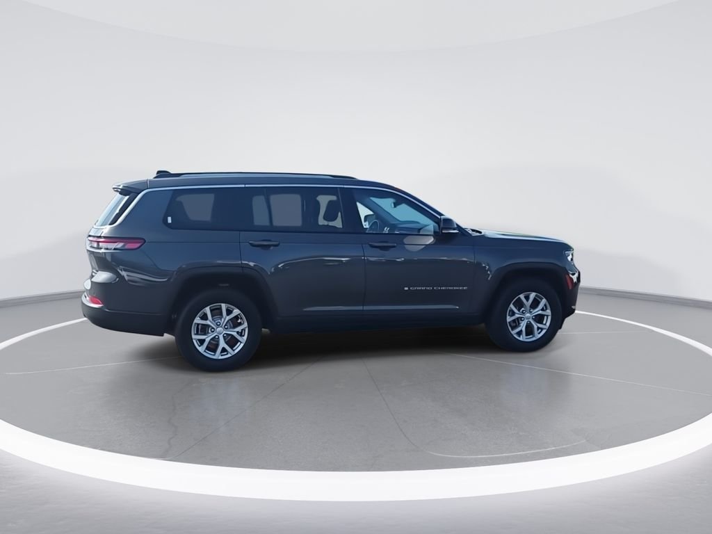 Used 2023 Gray Jeep Limited image 9