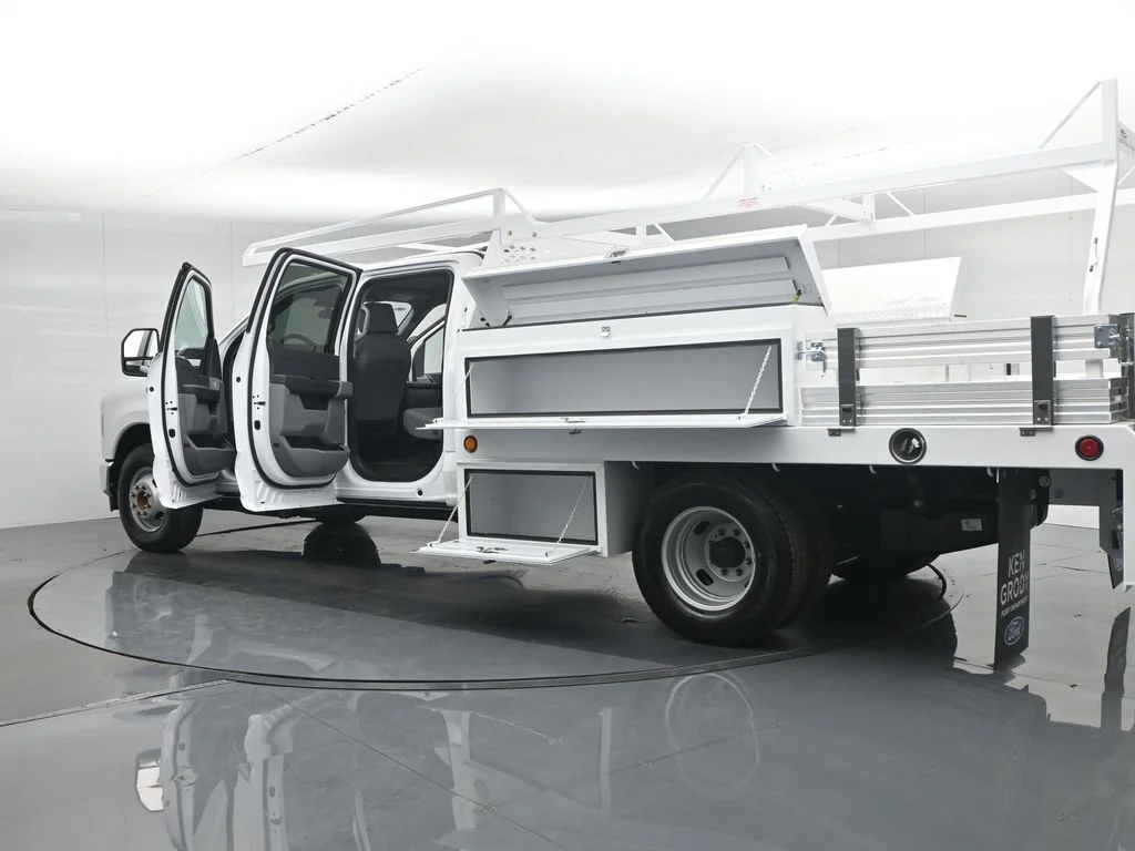 New 2026 Oxford White Ford XL image 29