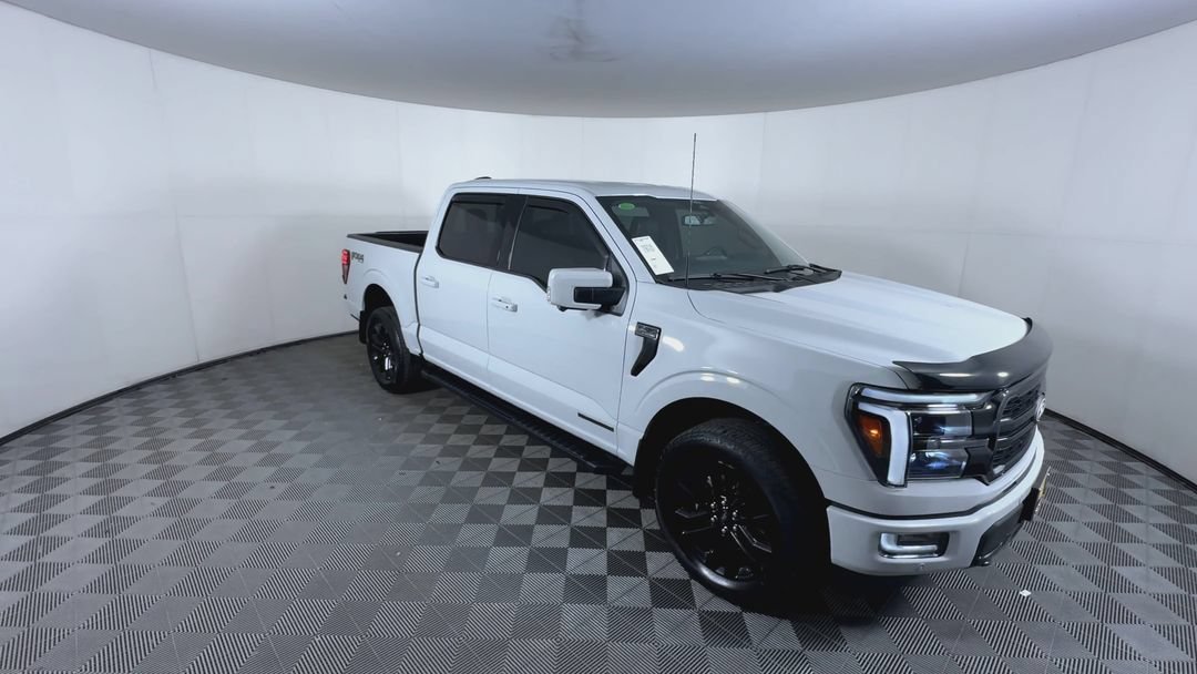 Used 2024 Avalanche Ford LARIAT image 2