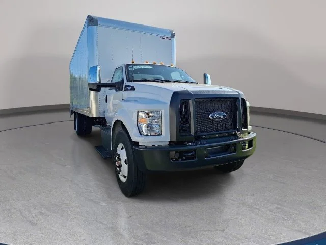 New 2026 Oxford White Ford Base image 3