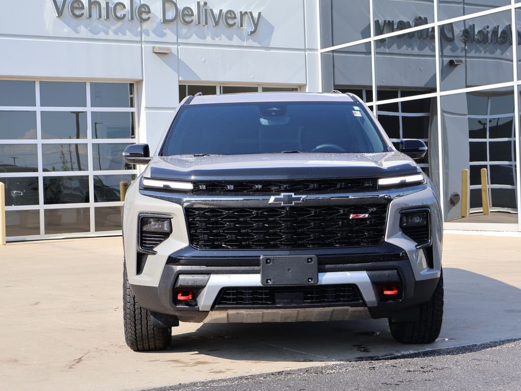 Used 2026 Chevrolet Traverse Z71 with VIN 1GNEVJKS3TJ243030 for sale in Kansas City