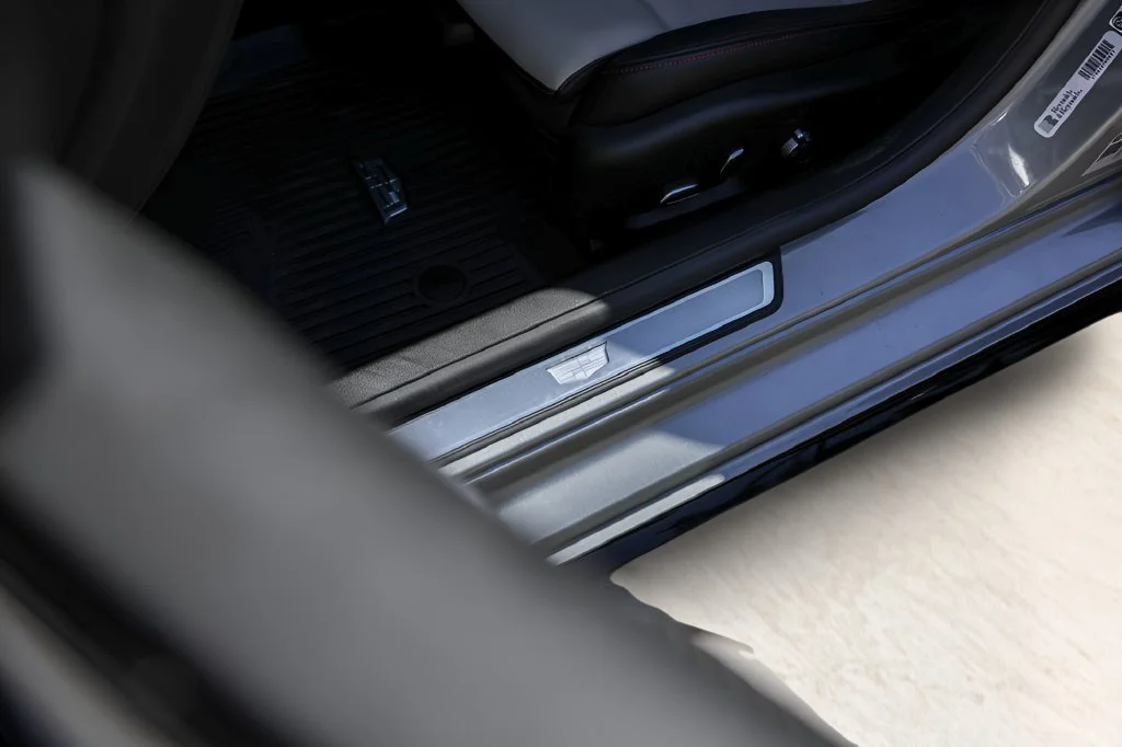 Used 2023 Silver Cadillac Sport image 8