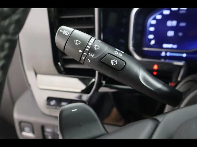 Used 2022 White Chevrolet ZR2 image 23