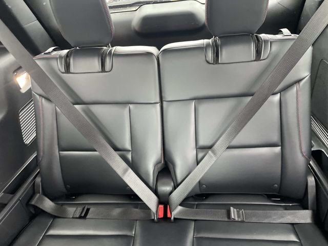 Used 2025 Carbonized Gray Metallic Ford ST-Line image 17