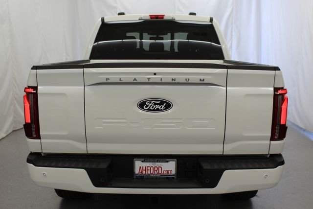 New 2026 Star White Metallic Tri-Coat Ford Platinum® image 8