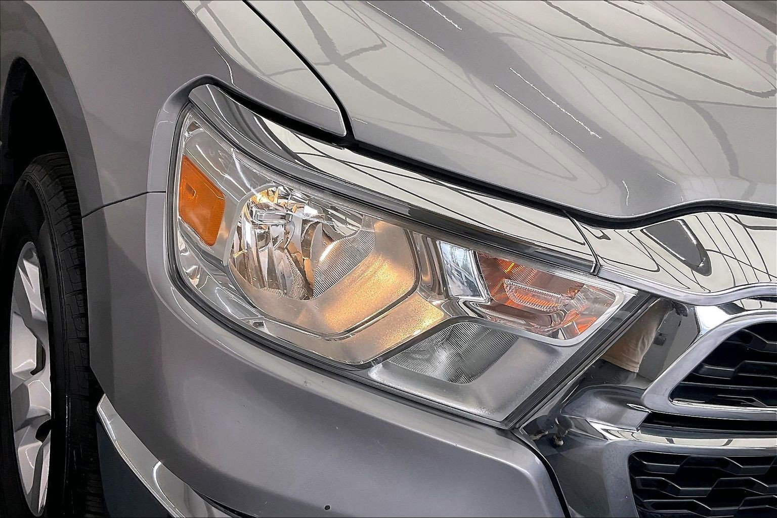 Used 2022 Billet Silver Metallic Clearcoat Ram Big Horn image 28