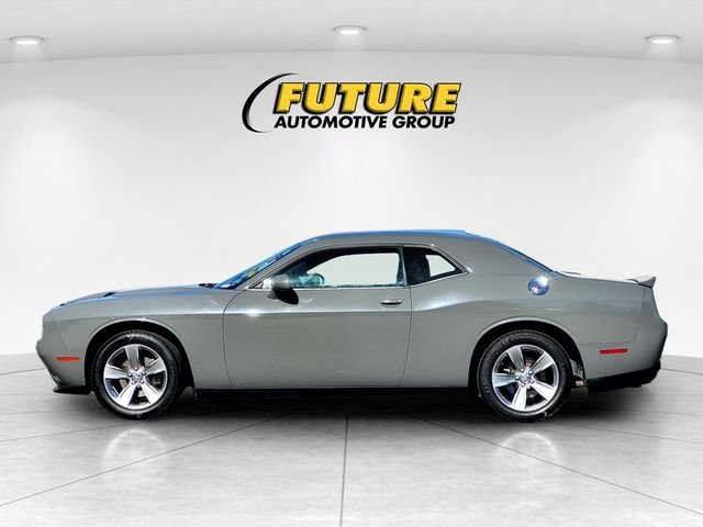 Used 2019 Gray Dodge SXT image 7