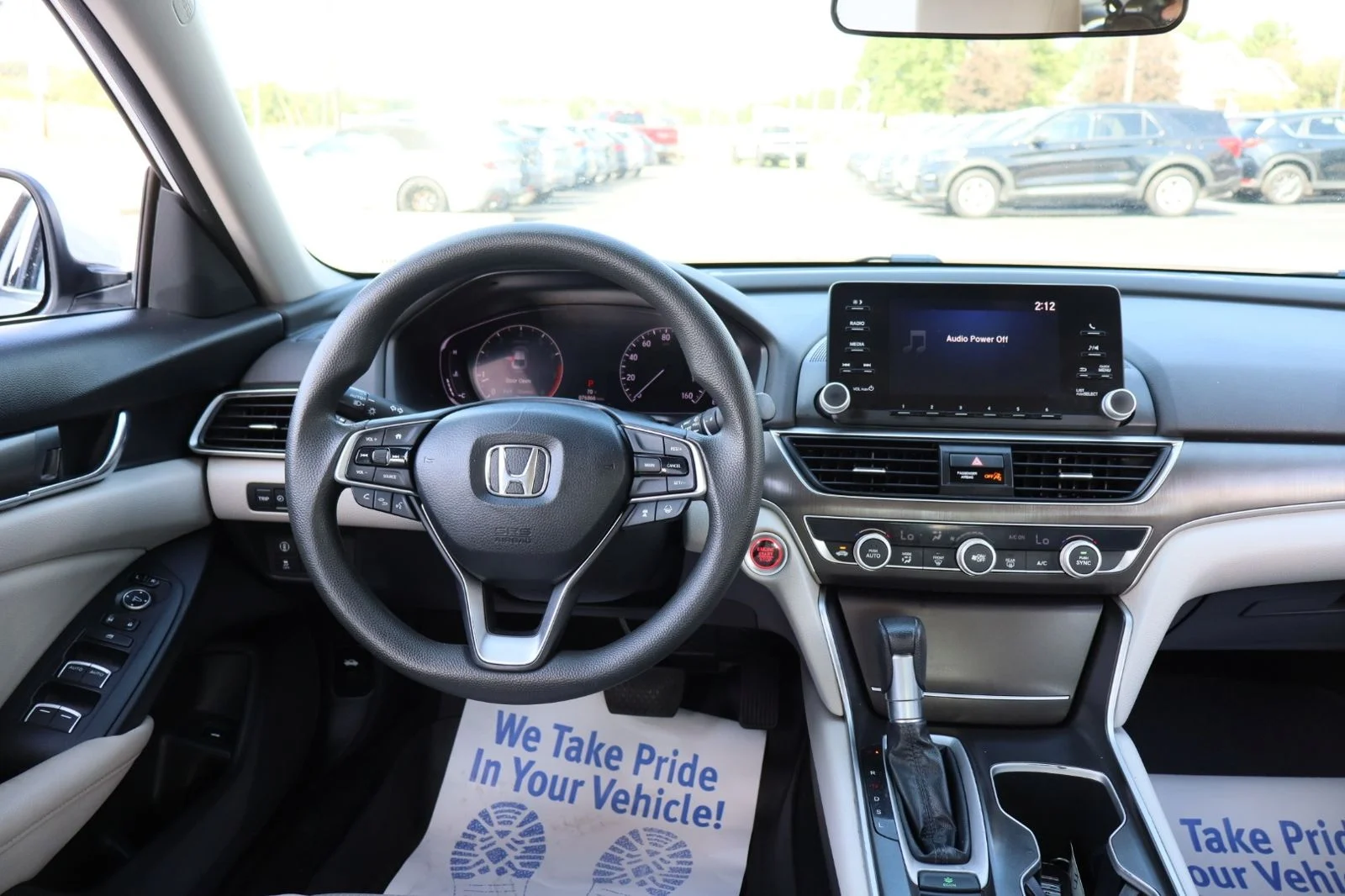 Used 2018 White Honda LX image 28