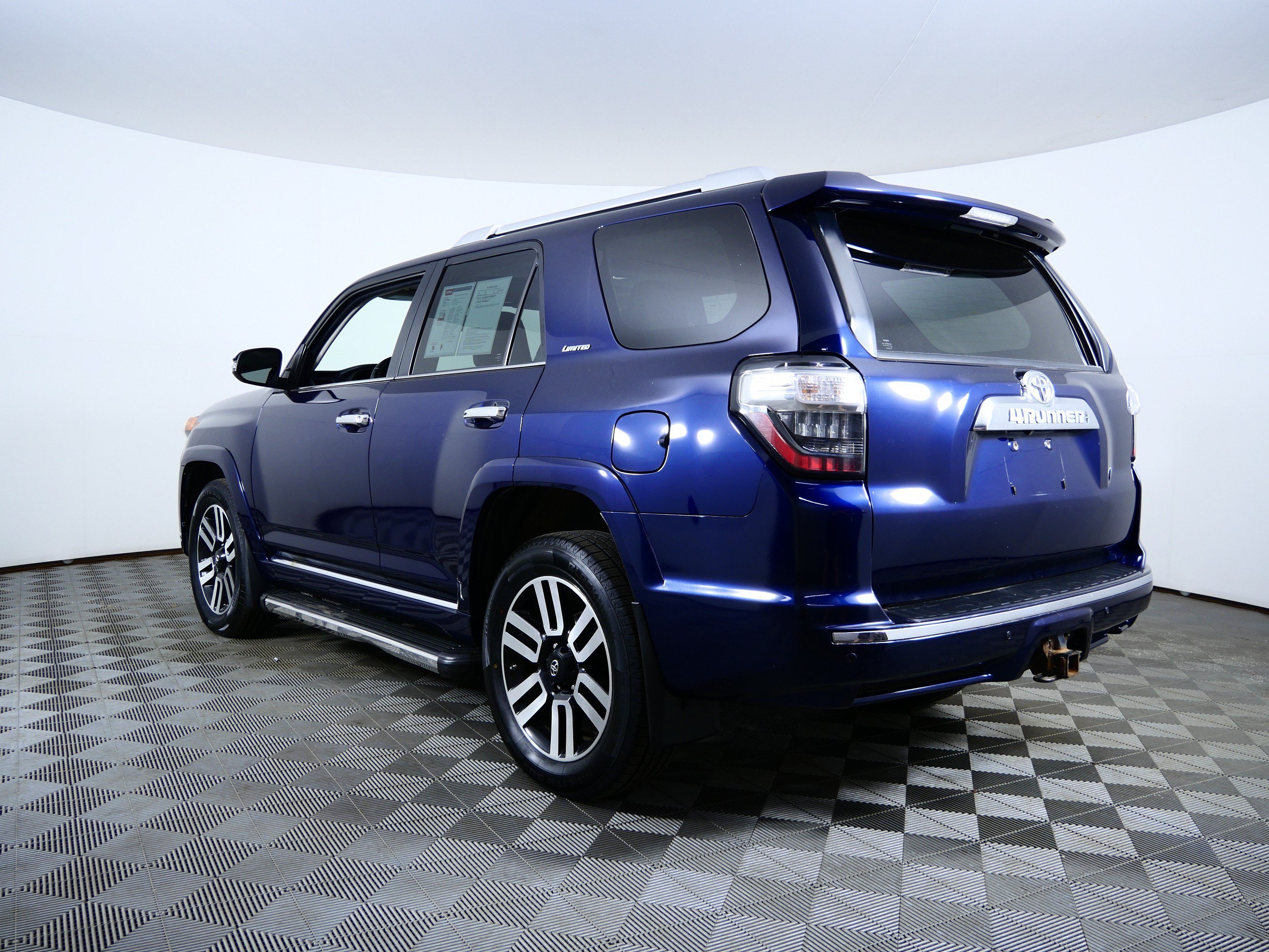 Used 2015 Nautical Blue Pearl Toyota Limited image 5
