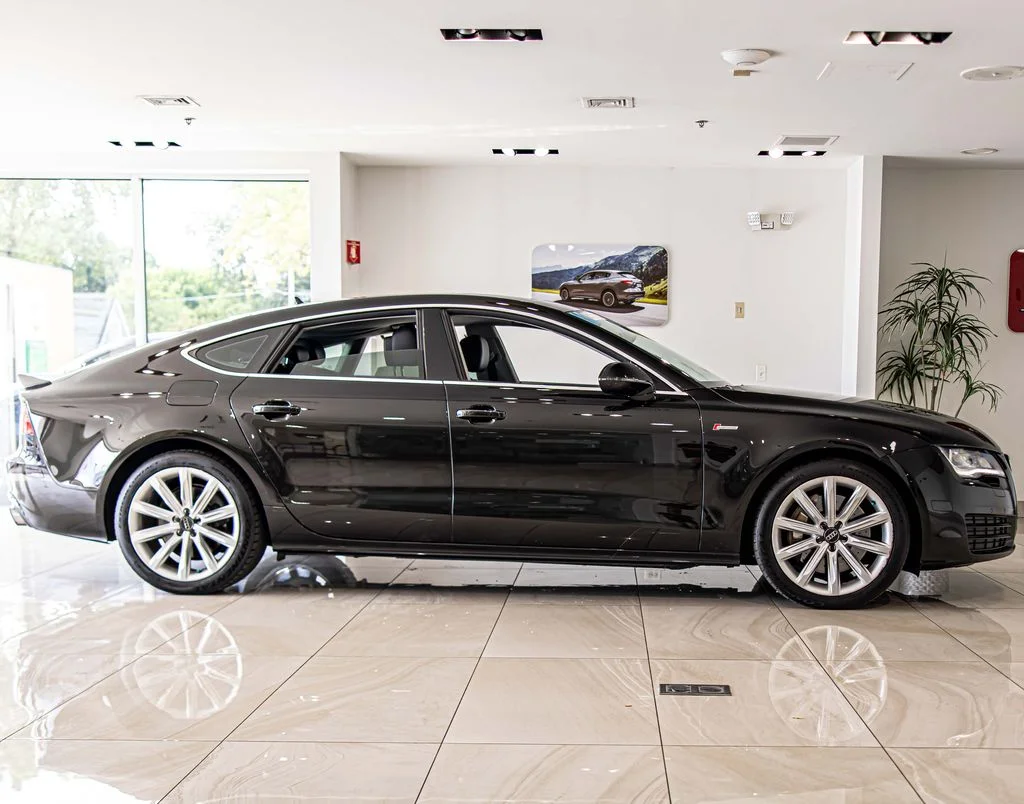 Used 2013 Black Audi  image 9