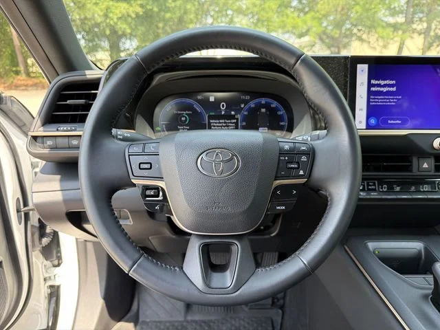 Used 2023 White Toyota XLE image 14