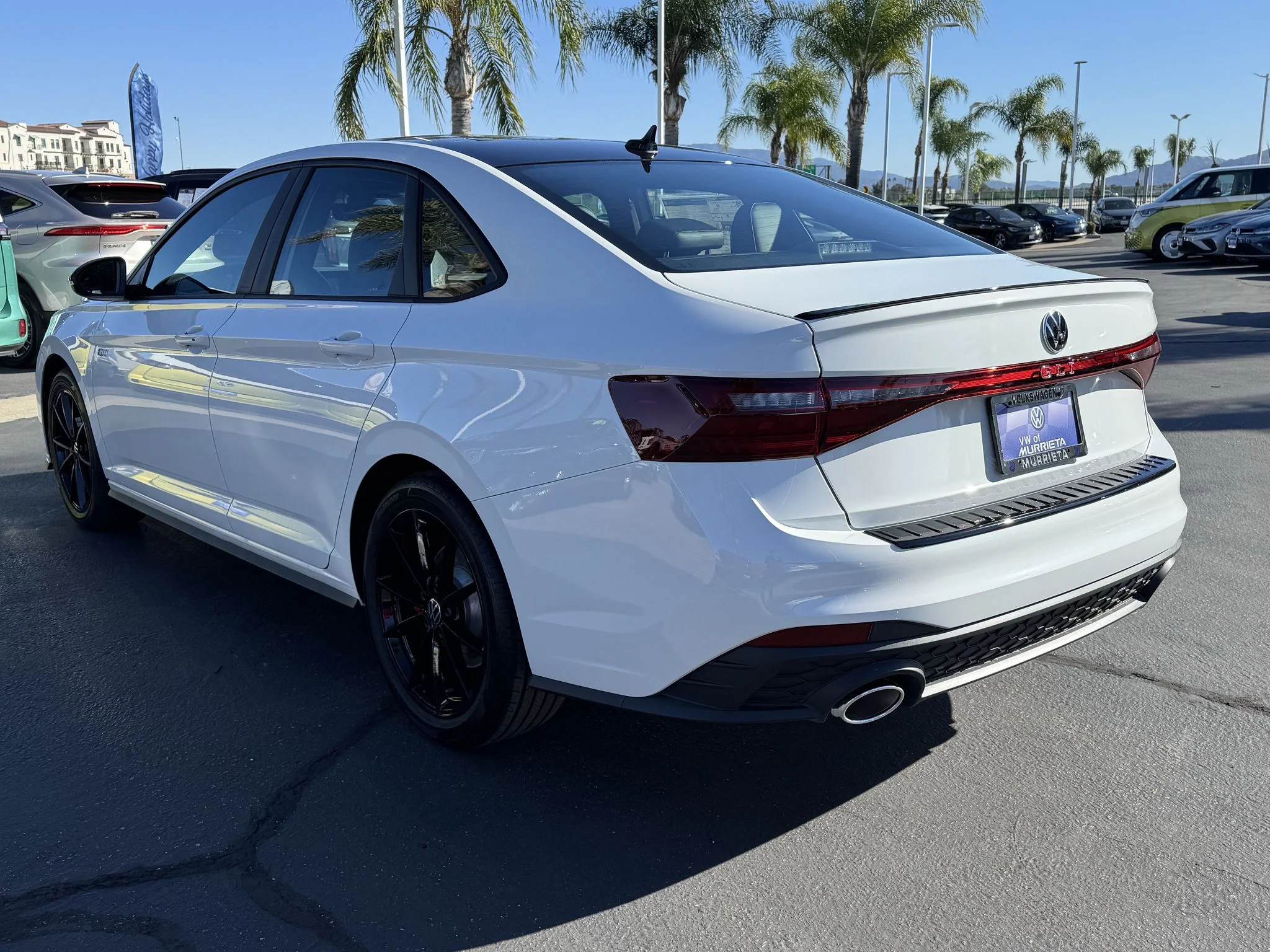 New 2026 Pure White w/Deep Black Roof Volkswagen Autobahn image 7