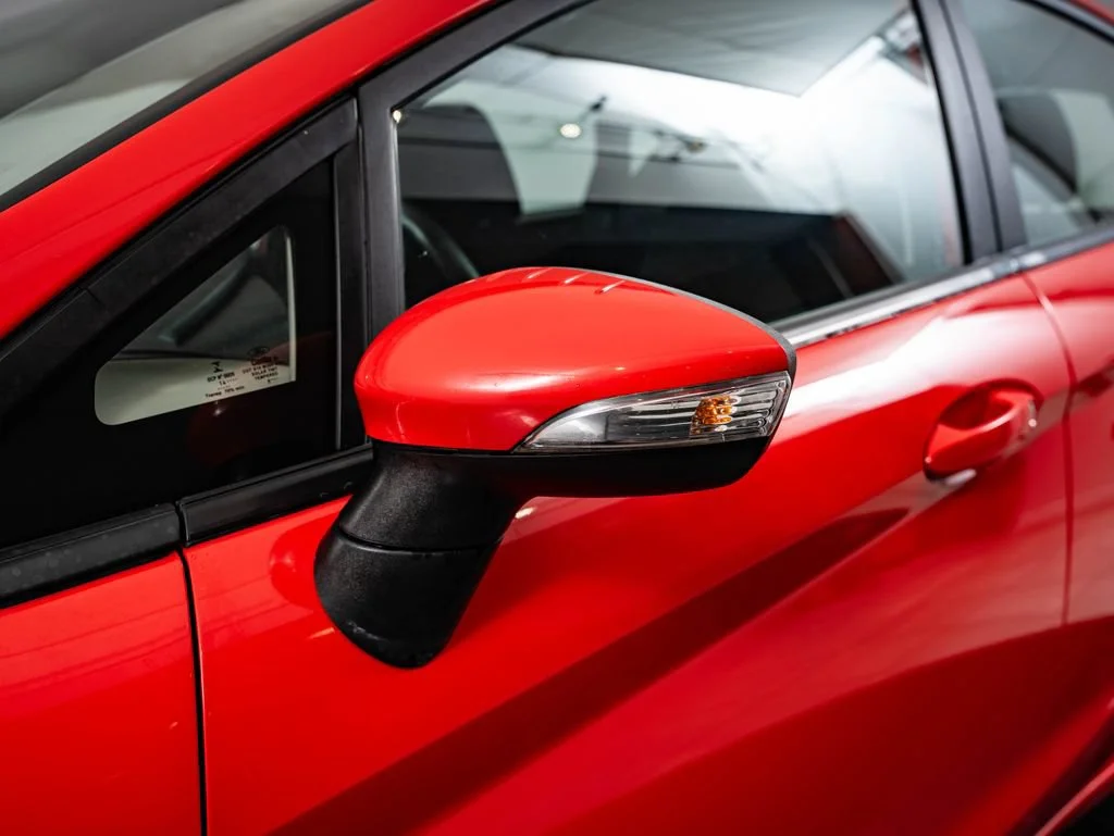 Used 2015 Race Red Ford SE image 16