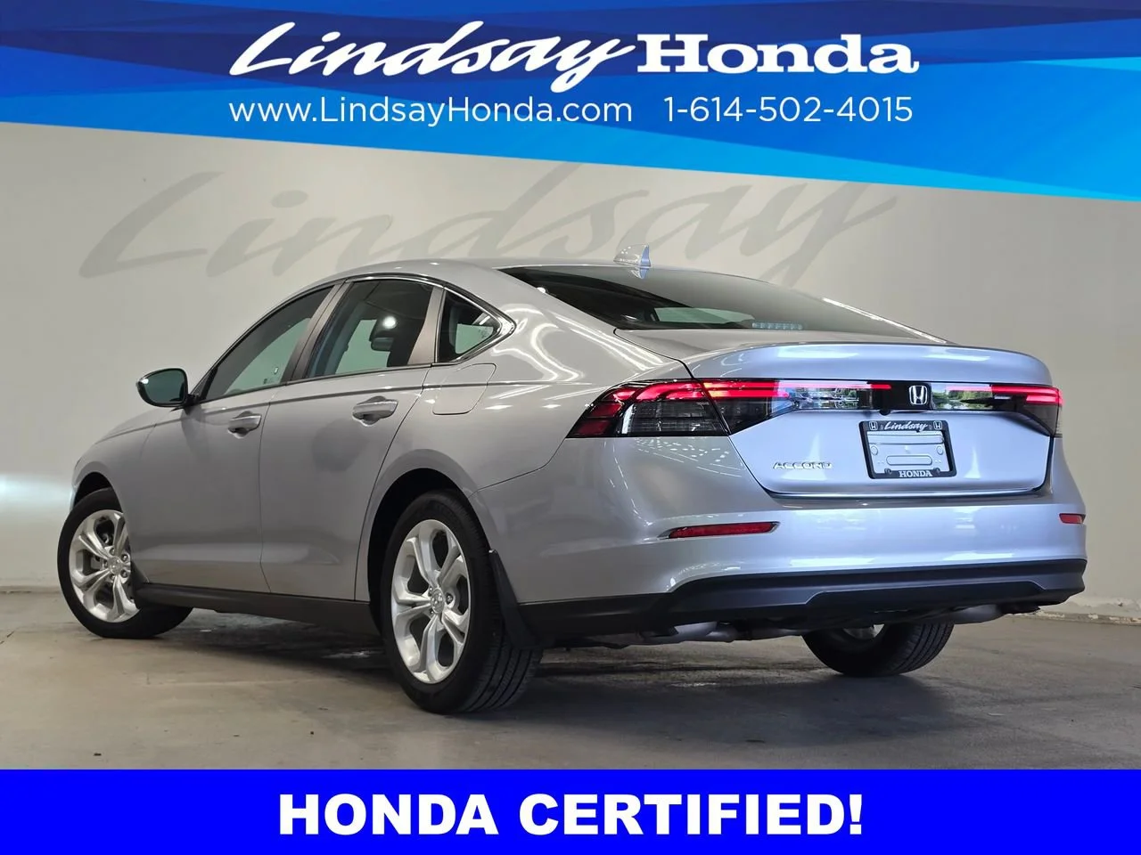 Certified Used 2023 Lunar Silver Metallic Honda LX image 29