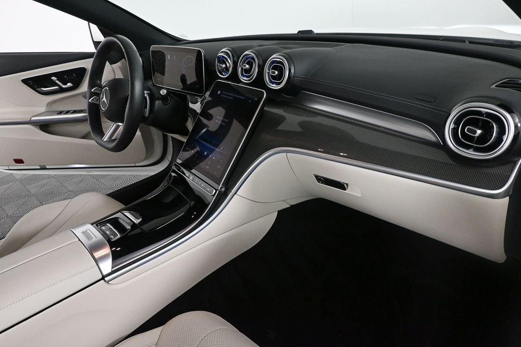 Certified Used 2024  Mercedes-Benz CLE 450 image 21