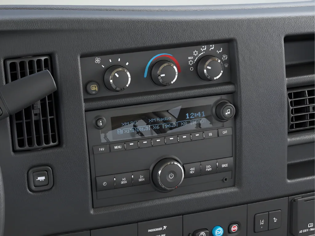 2025 Chevrolet Express Cargo Work Van - Photo 14