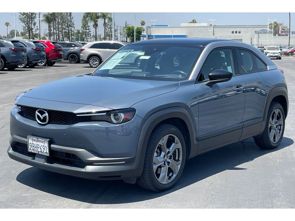Used 2022 Polymetal Gray Metallic Multi-Tone Mazda Premium Plus Package image 2
