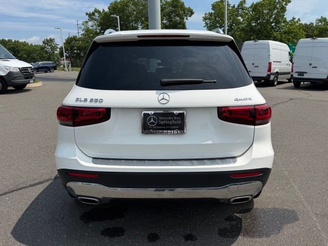 Certified Used 2022  Mercedes-Benz GLB 250 image 6