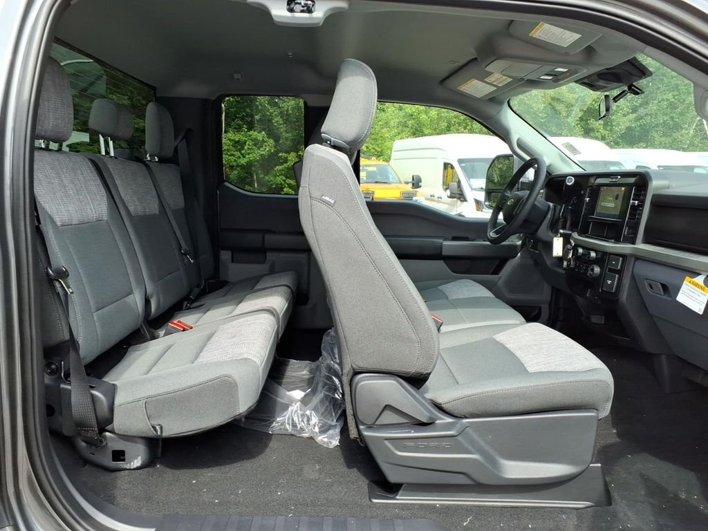 New 2026 Carbonized Gray Metallic Ford F-350® XLT image 16