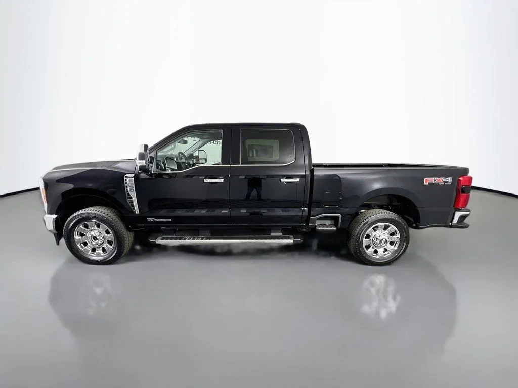New 2026 Agate Black Metallic Ford Lariat image 6