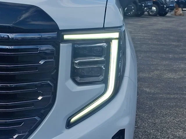 New 2026 Glacier White Tricoat GMC Denali Ultimate image 9