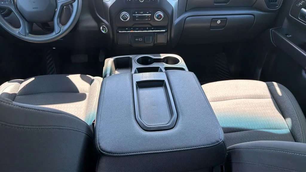 Used 2024 Gray Chevrolet Custom image 27