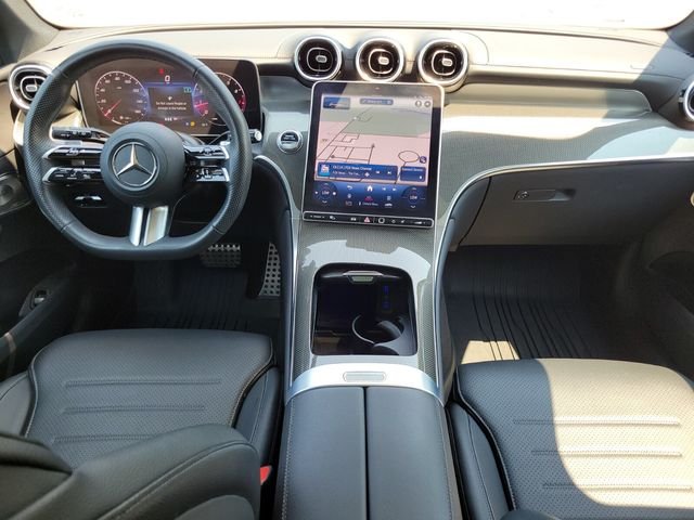 Certified Used 2023  Mercedes-Benz GLC 300 image 13