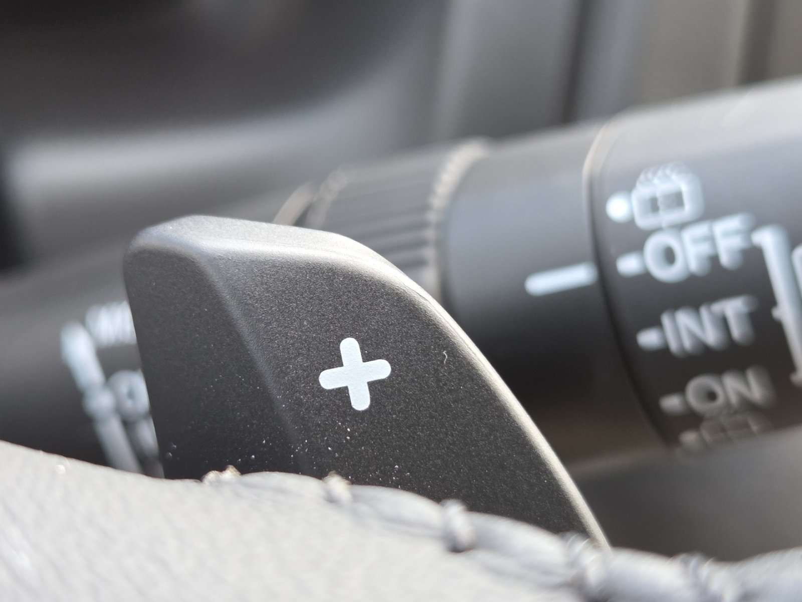 2026 Honda Odyssey EX-L - Photo 15