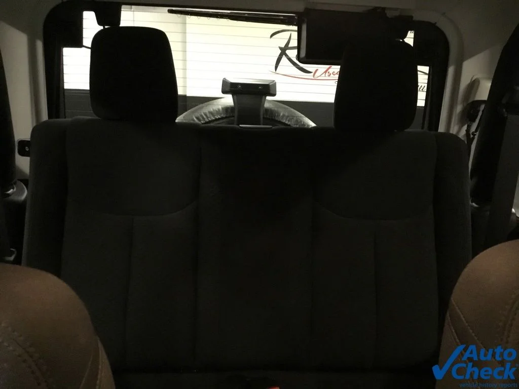 Used 2015 Red Jeep Sport image 26