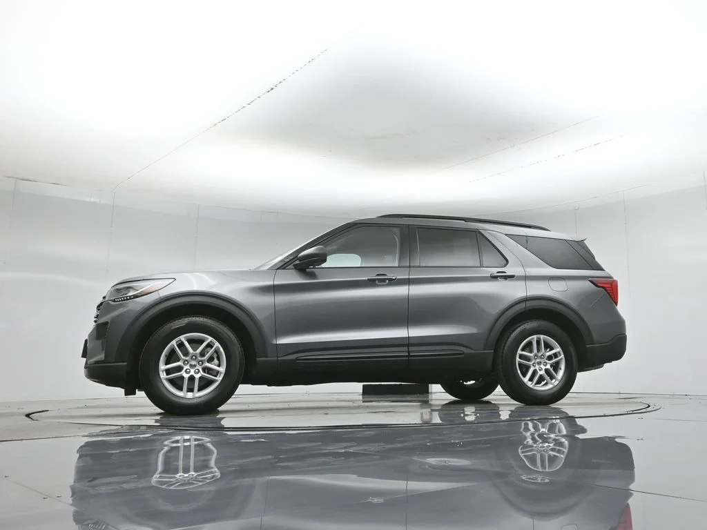 New 2026 Carbonized Gray Metallic Ford Active image 50