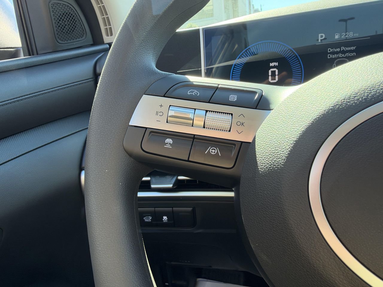 New 2026 White Pearl Hyundai SEL AWD image 35