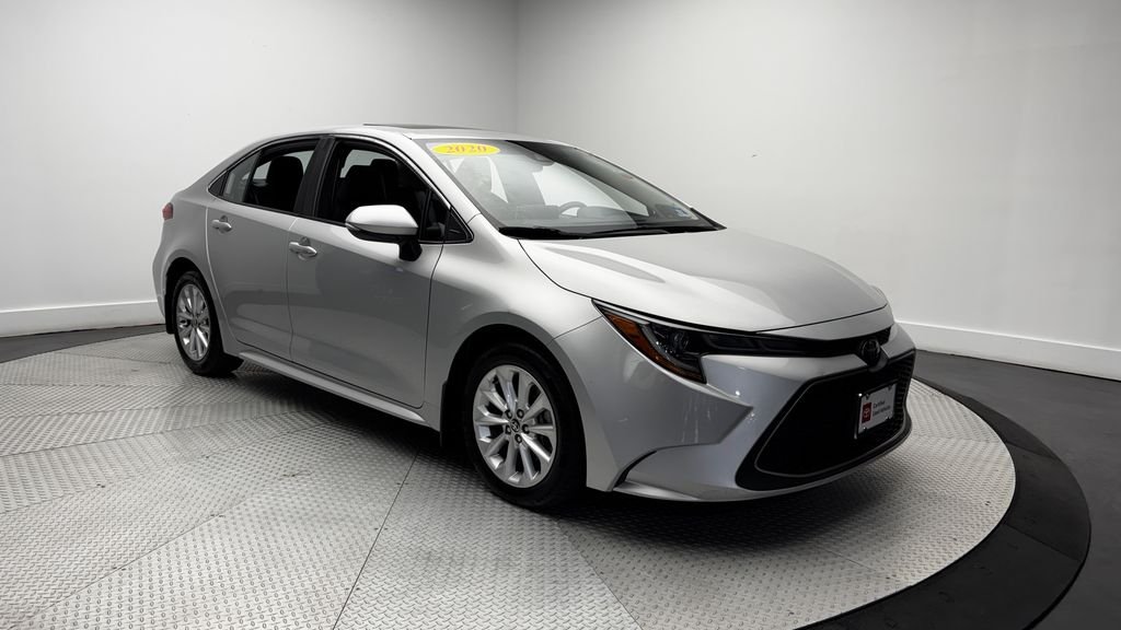 Used 2020 Silver Toyota XLE image 43