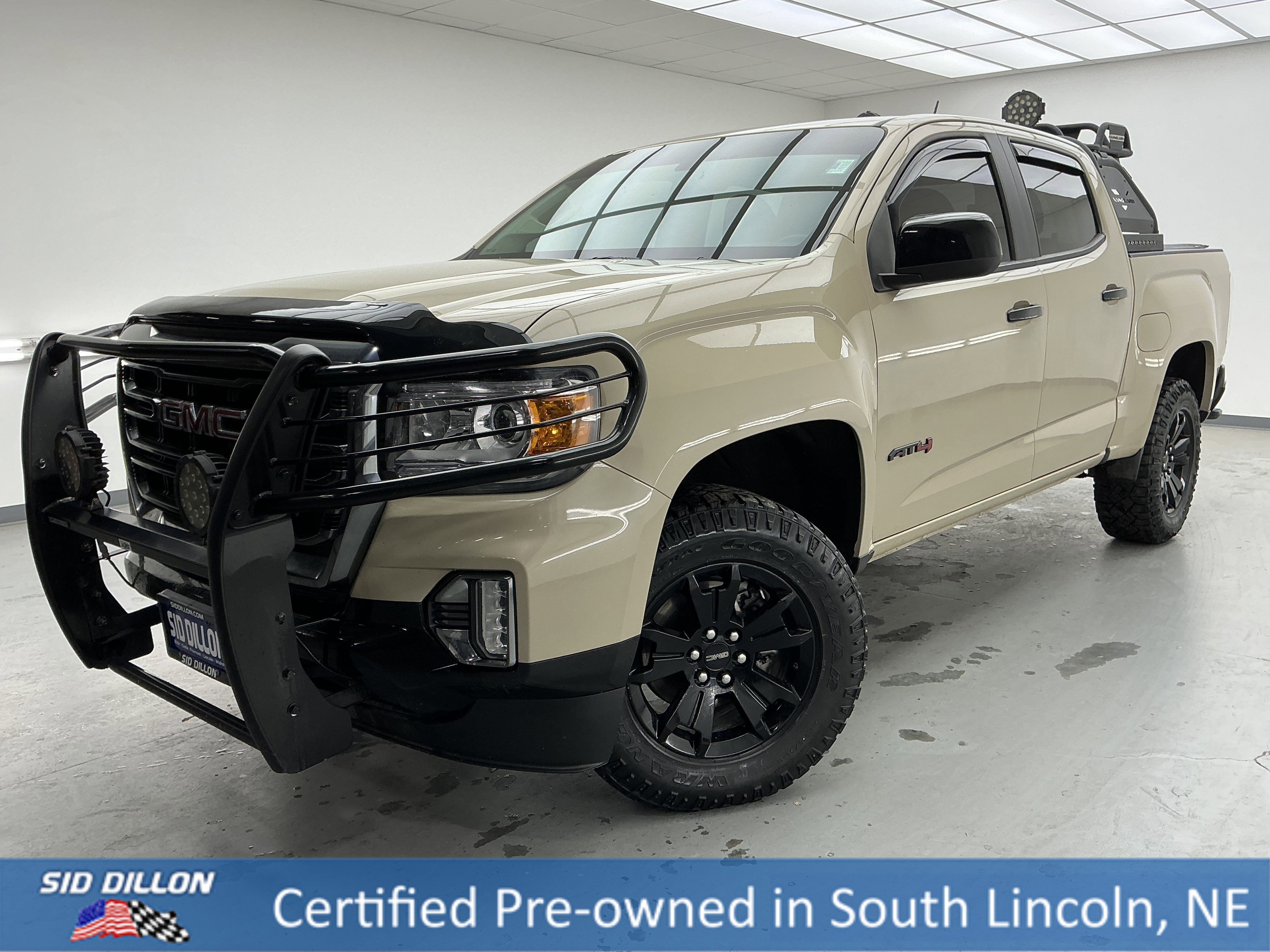 2022 GMC Canyon AT4 Crew Cab 4WD with Cloth