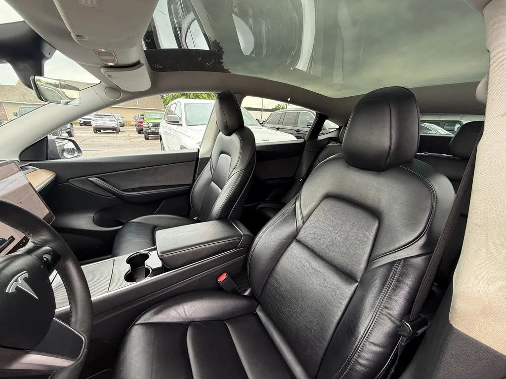 Used 2021 Black Tesla Long Range image 27