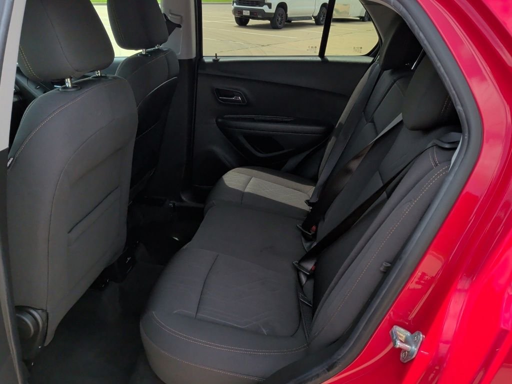 Used 2020 Red Chevrolet LT image 28